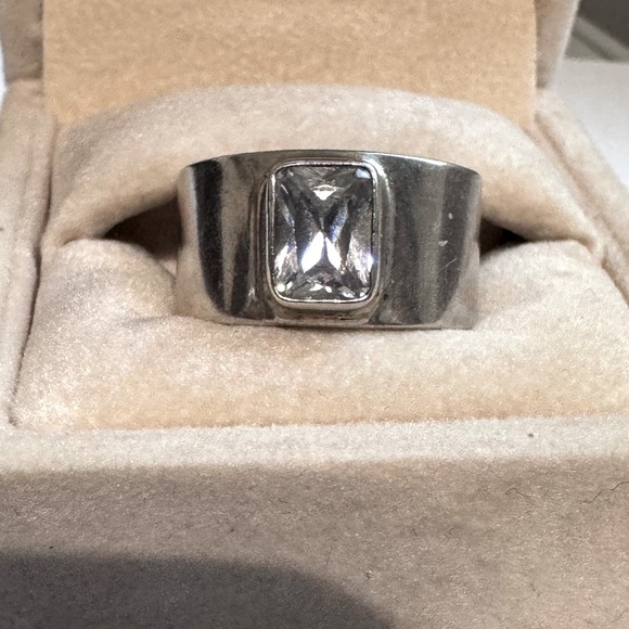 💎Stunning Vintage .925 Sterling Silver Ring with Clear Square Pave Crystal 💎 - Picture 3 of 16